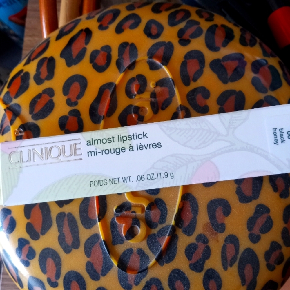 Clinique Black honey lip